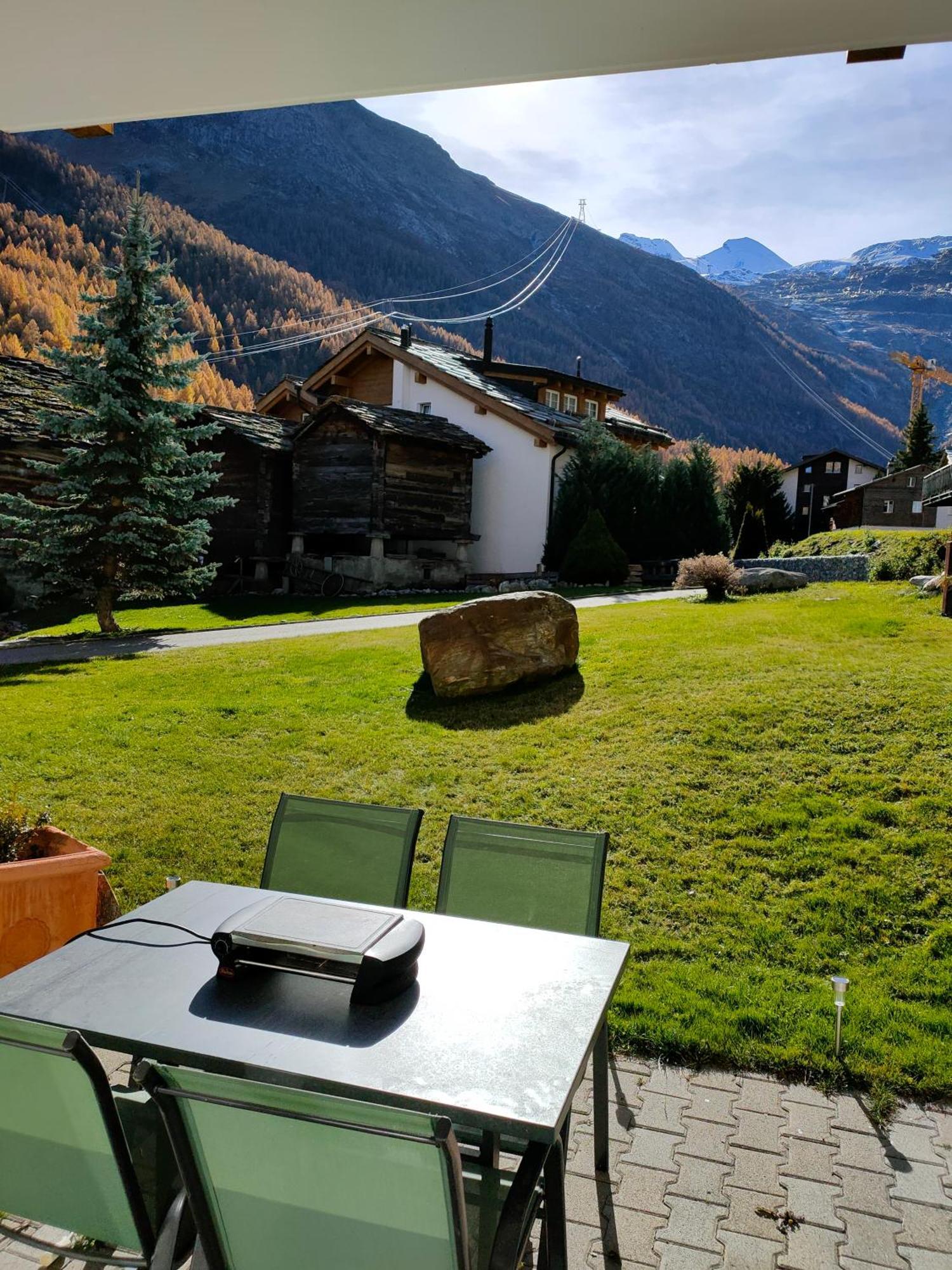 Apartamento Au Pied De La Telecabine, Saastalcards