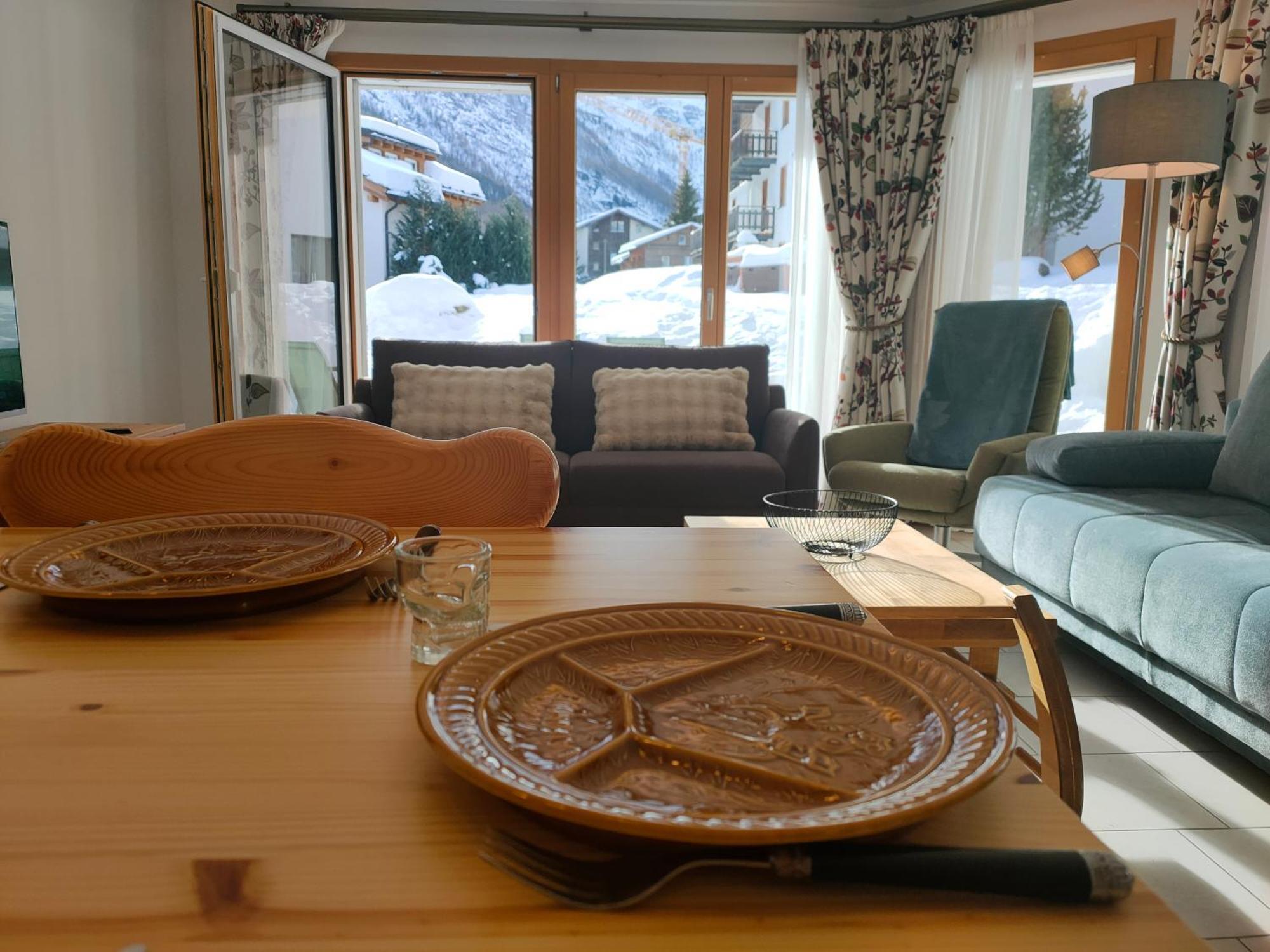 Au Pied De La Telecabine, Saastalcards * Saas-Fee